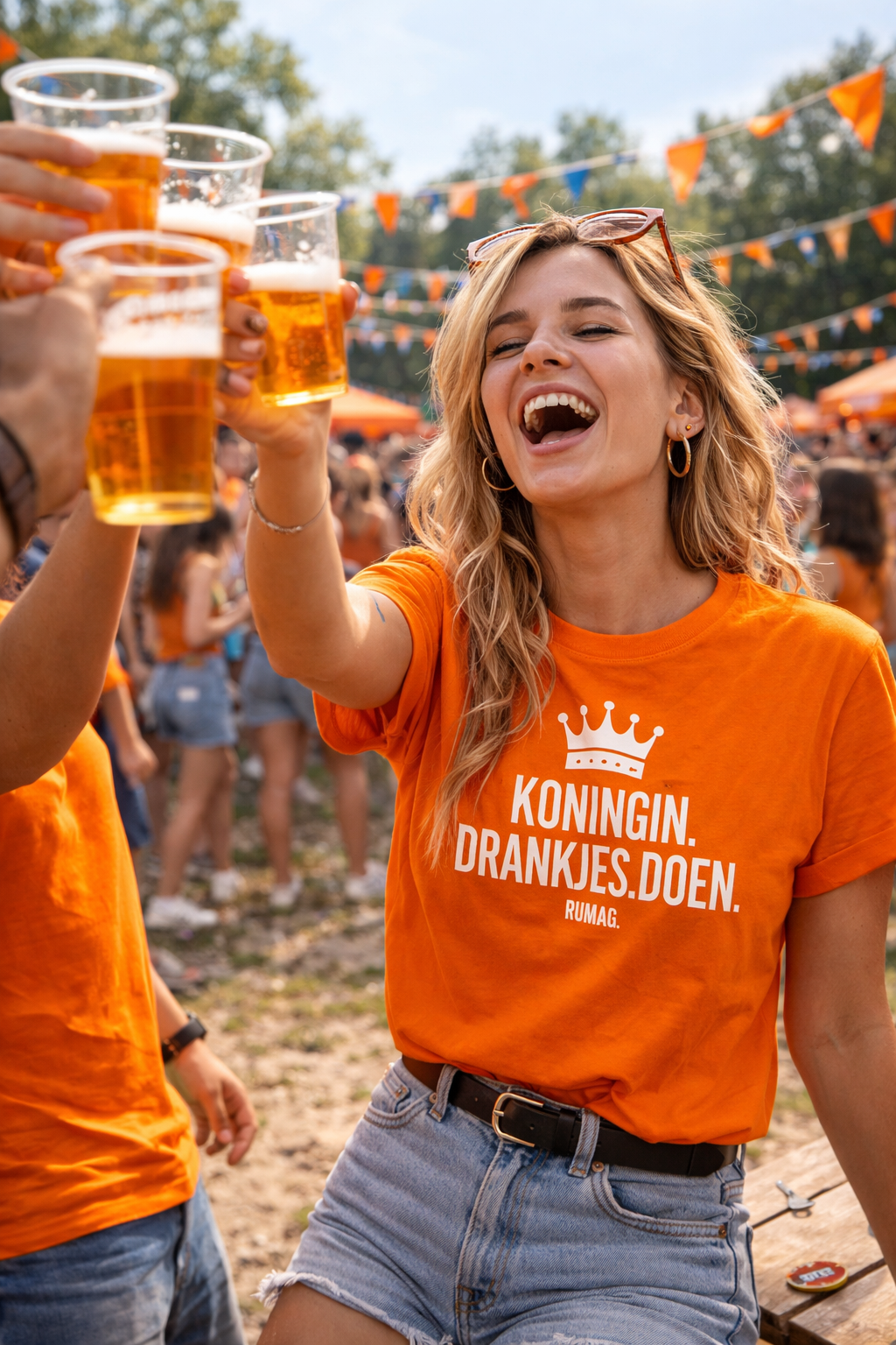 Koningin Drankjes Doen - Koningsdag T-shirt