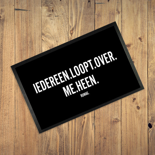 Deurmat  - Iedereen loopt over me heen